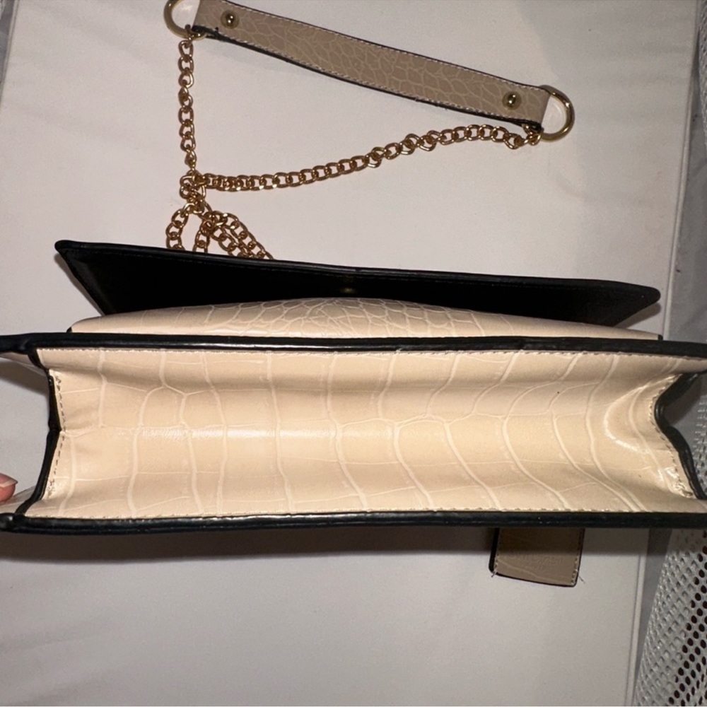 Shoulder bag - Picture 6 of 8